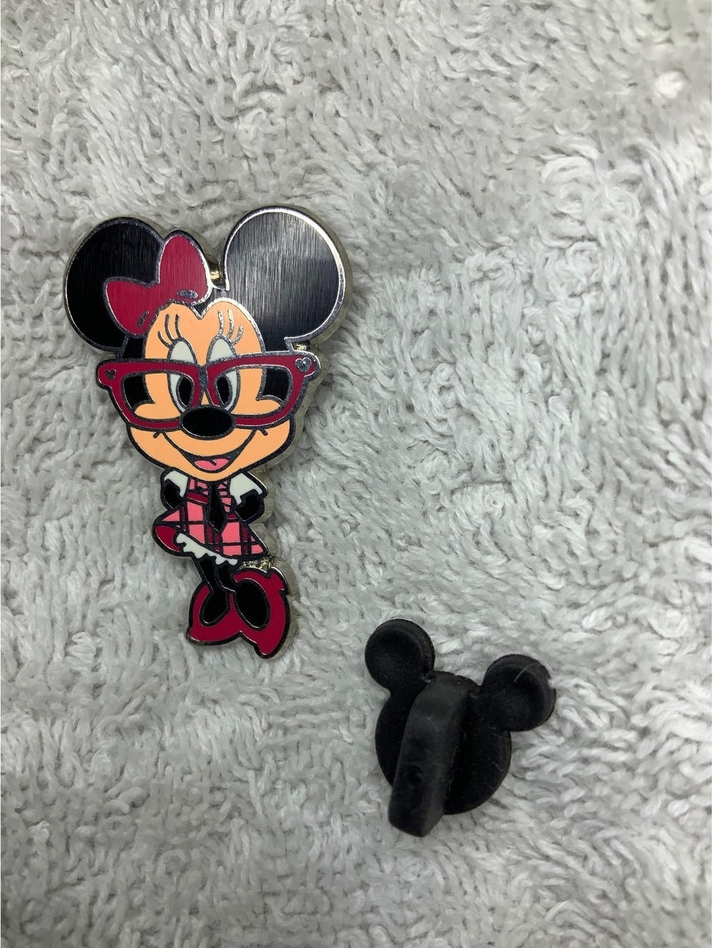 Minnie Mouse Nerds Rock Glasses Disney Pin